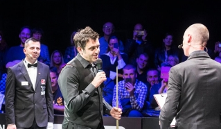 Ronnie O'Sullivan odgovarja na vprašanja pred publiko.